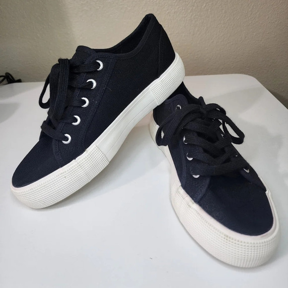 Fabletics Shoes - Fabletics Black Platform Sneaker